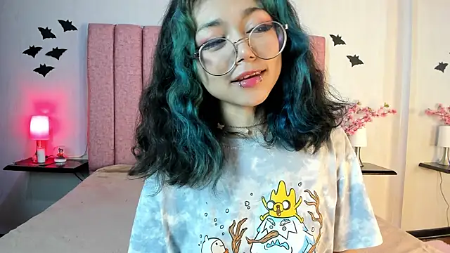 Snapshot of TerumiKitty chatting on November 13, 2025, 8:30 pm TerumiKitty online show from November 13, 2025, 8:30 pm