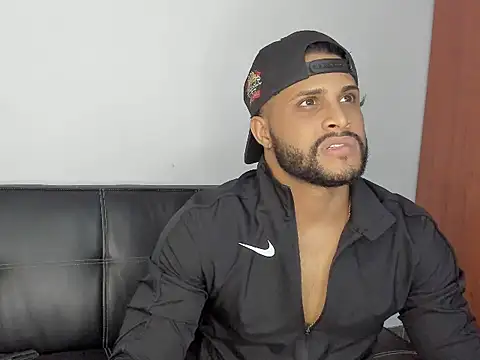 Pier Simons online show from October 2, 2025, 5:36 am