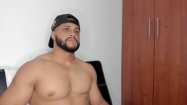 Pier Simons online show from November 7, 2025, 8:36 am