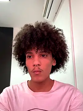 Max Rain online show from November 1, 2025, 7:16 pm