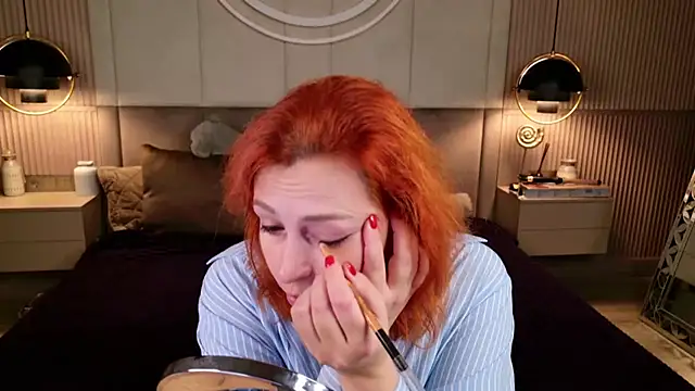 Snapshot of Evie_Bennet chatting on September 9, 2025, 10:37 am Evie Bennet online show from September 9, 2025, 10:37 am