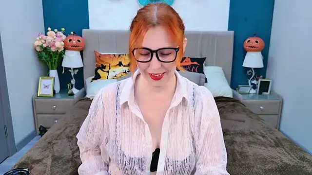 Snapshot of Evie_Bennet chatting on October 28, 2025, 10:41 am Evie Bennet online show from October 28, 2025, 10:41 am