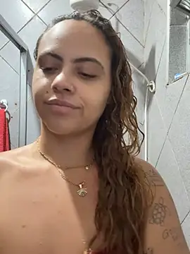 Chloe Leaozinho online show from April 16, 2026, 10:01 pm