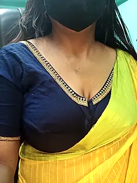 Snapshot of Bhanu-Sharma chatting on February 1, 2026, 5:06 am Bhanu-Sharma online show from February 1, 2026, 5:06 am