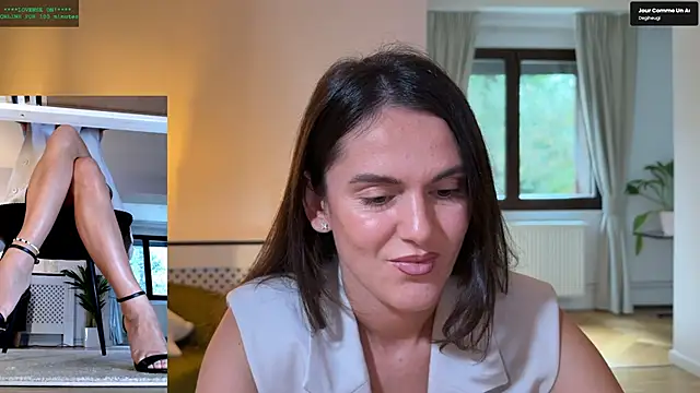 LegswAttitude online show from October 6, 2025, 8:01 am