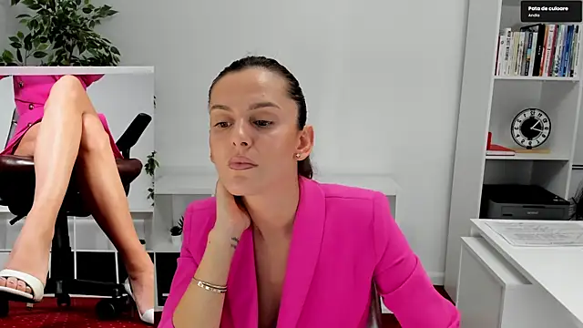 LegswAttitude online show from October 15, 2025, 7:41 am