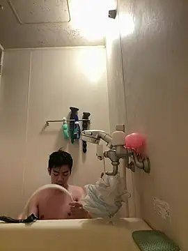 suzaku1229 online show from April 9, 2026, 11:04 am