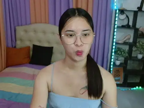 SeductiveAppleTS online show from November 26, 2025, 2:45 am