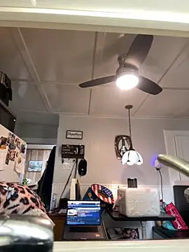 PefectNipz online show from September 9, 2025, 4:17 pm