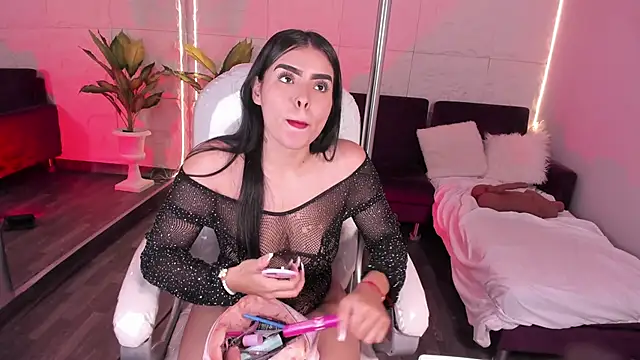 LovelyEyesx online show from November 24, 2025, 5:23 pm