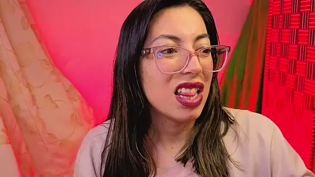 Miranda sexlove  online show from December 20, 2025, 7:37 am