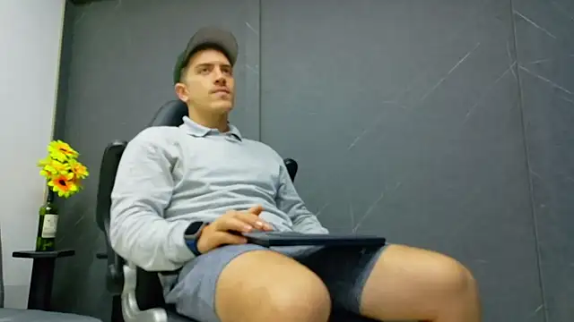 ALANNFERRER online show from January 7, 2026, 10:29 am