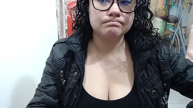 Snapshot of greeneyes_nurse chatting on September 11, 2025, 3:39 am greeneyes nurse online show from September 11, 2025, 3:39 am