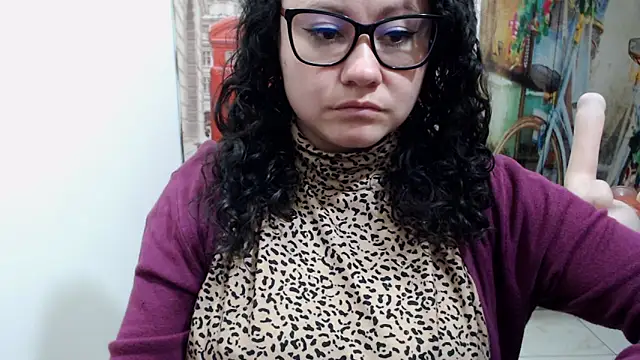 Snapshot of greeneyes_nurse chatting on October 1, 2025, 4:07 am greeneyes nurse online show from October 1, 2025, 4:07 am