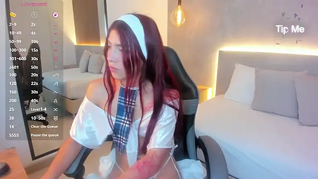 tbabi11 online show from April 9, 2026, 9:53 pm