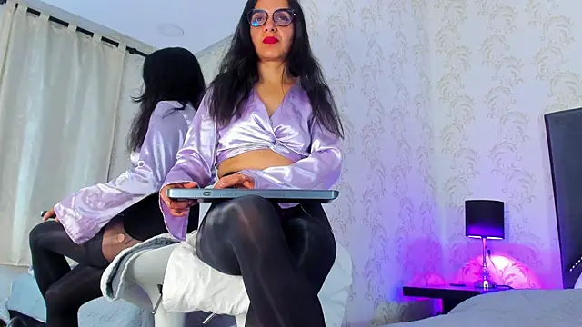 white leti online show from November 22, 2025, 11:26 pm