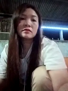 Snapshot of MyLoLy chatting on October 23, 2025, 1:10 pm MyLoLy online show from October 23, 2025, 1:10 pm