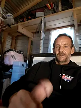 Hungwell1515 online show from November 17, 2025, 2:23 pm