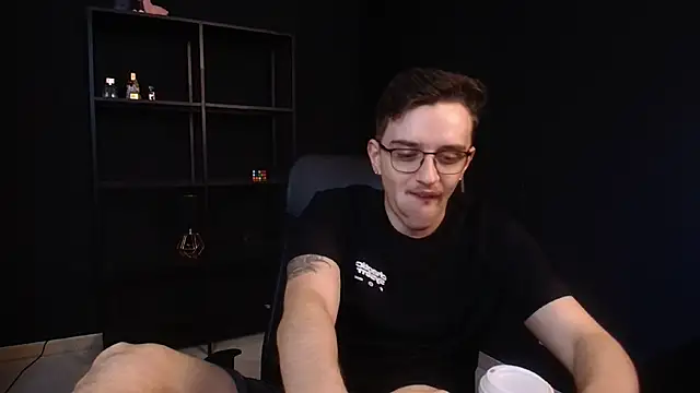 FelixStarkk online show from May 15, 2026, 5:03 am