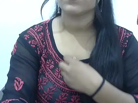 Snapshot of LIYO_ chatting on July 7, 2026, 6:58 am LIYO online show from July 7, 2026, 6:58 am
