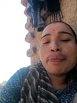 Snapshot of Hot_raaani chatting on December 18, 2025, 7:14 am Hot raaani online show from December 18, 2025, 7:14 am