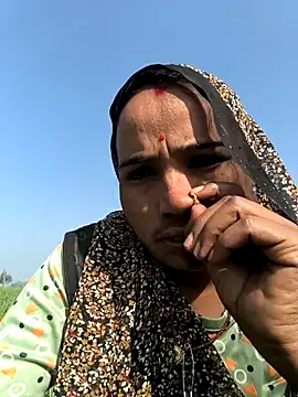 Snapshot of Hot_raaani chatting on December 19, 2025, 7:48 am Hot raaani online show from December 19, 2025, 7:48 am