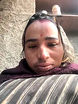 Snapshot of Hot_raaani chatting on January 11, 2026, 2:27 am Hot raaani online show from January 11, 2026, 2:27 am