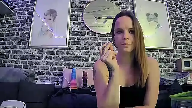 SexyMilf 37 online show from October 28, 2025, 9:06 pm