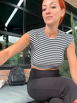 MikaelaBloom online show from October 12, 2025, 12:48 pm