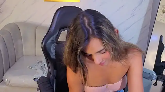 Snapshot of agatha_brooks_t chatting on July 8, 2026, 12:31 pm agatha brooks t online show from July 8, 2026, 12:31 pm