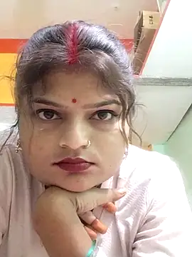 Hot mirchjii online show from November 10, 2025, 12:26 pm