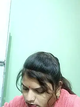 Hot mirchjii online show from January 8, 2026, 8:27 am