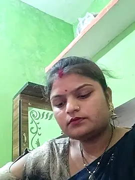 Hot mirchjii online show from March 7, 2026, 8:44 am