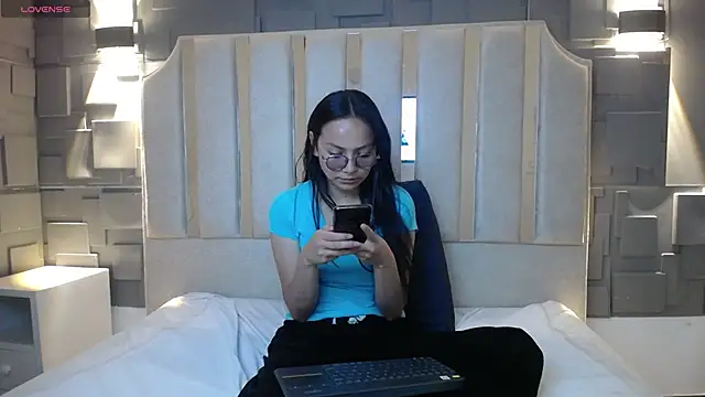 katalina07 1 online show from March 15, 2026, 2:56 pm