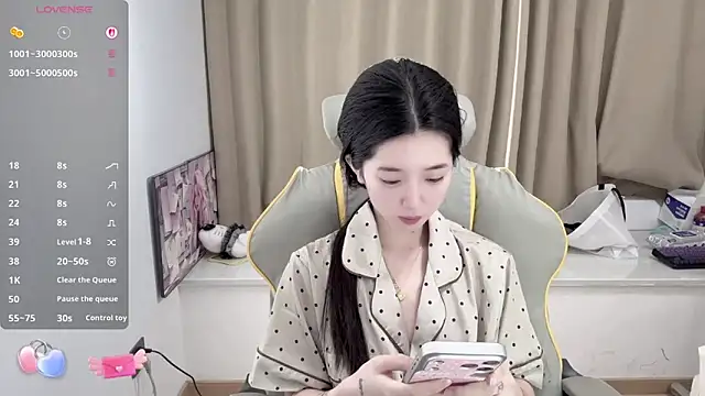 OiOi-666 online show from May 28, 2026, 1:36 am