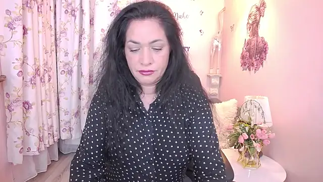Snapshot of MyLovOne chatting on April 24, 2026, 2:19 pm MyLovOne online show from April 24, 2026, 2:19 pm
