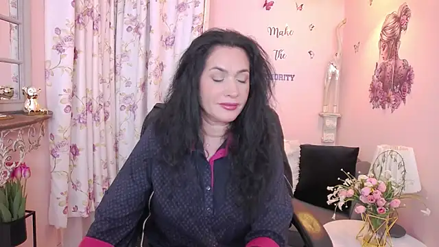 Snapshot of MyLovOne chatting on May 14, 2026, 10:22 am MyLovOne online show from May 14, 2026, 10:22 am