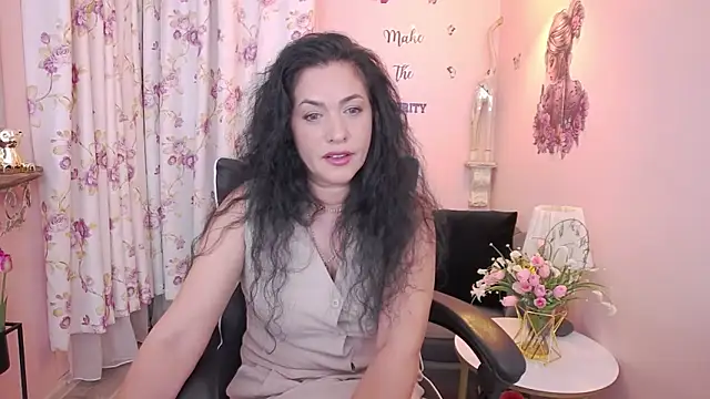 Snapshot of MyLovOne chatting on May 29, 2026, 9:29 am MyLovOne online show from May 29, 2026, 9:29 am