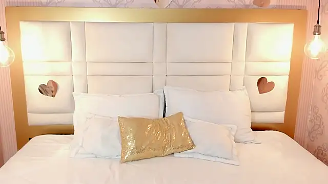 luna hot ass online show from January 6, 2026, 7:50 pm