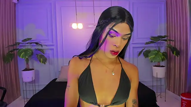 keytinthomson  online show from March 6, 2026, 6:59 pm