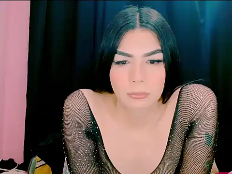  crystal23  online show from February 1, 2026, 5:28 am