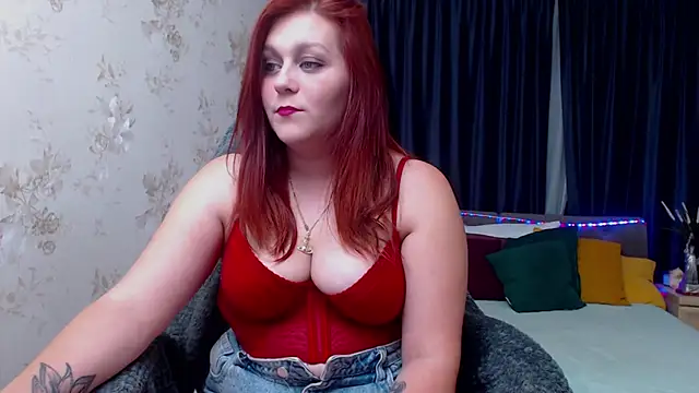 Snapshot of Alisawoods_ chatting on September 19, 2025, 6:30 pm Alisawoods online show from September 19, 2025, 6:30 pm