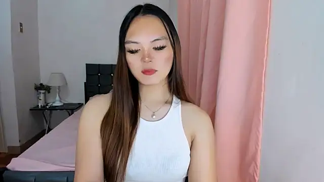 ameliamaureen online show from October 19, 2025, 1:12 pm