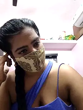 Tamil-Meenu12 online show from December 18, 2025, 5:24 am