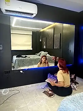 DollyBrowncc online show from November 26, 2025, 3:18 am