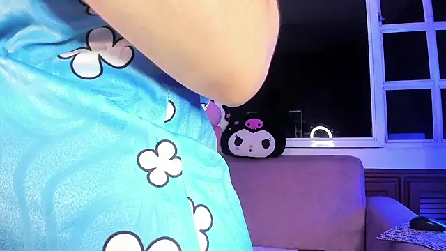 harimoon1 online show from December 15, 2025, 3:22 am