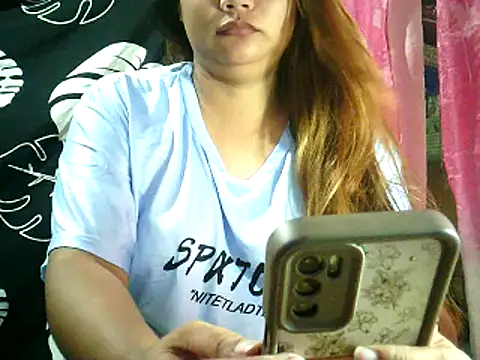 Snapshot of yuana25 chatting on February 28, 2026, 11:22 am yuana25 online show from February 28, 2026, 11:22 am