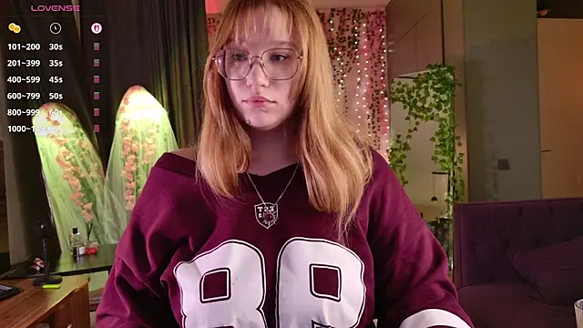 Morvelyn online show from February 23, 2026, 8:06 pm