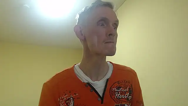 k74robert online show from December 5, 2025, 2:03 pm