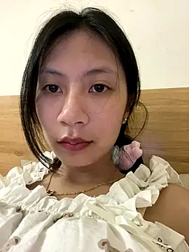 Lil-Gi online show from September 15, 2025, 3:34 pm